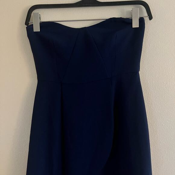 NWT Elliatt Navy Blue Midi Asymmetrical Hem Dress Medium - Picture 4 of 11